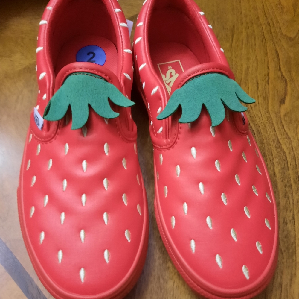 Girls strawberry Van's